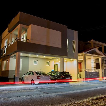 Vila Manuela Aparthotel Gevgelija Buitenkant foto