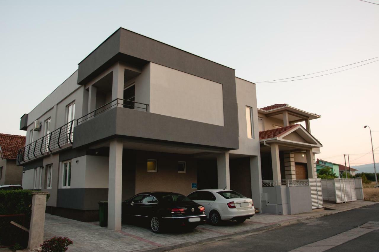 Vila Manuela Aparthotel Gevgelija Buitenkant foto